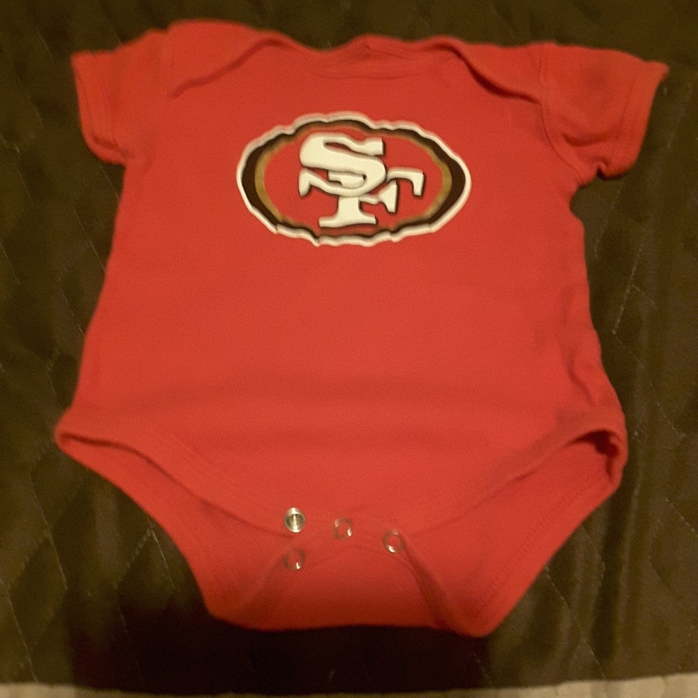 3-6m onesie
